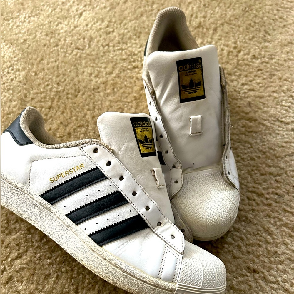 Adidas shell toed Black & White